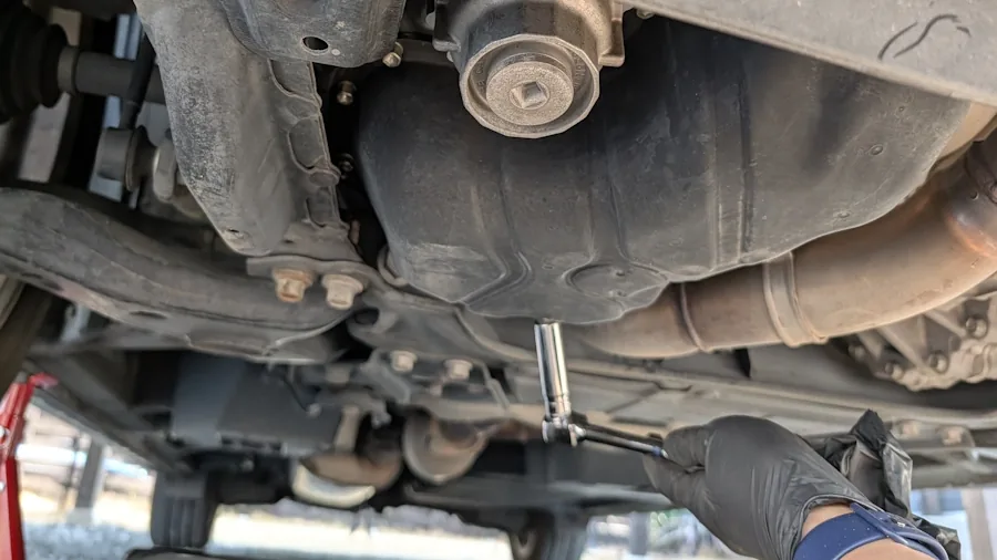 筆者の車の下側